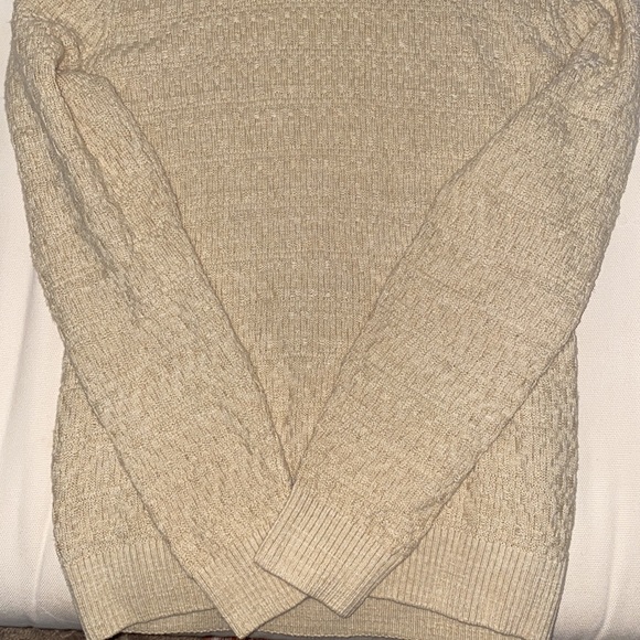 Brand New Sweater! Abercrombie & Fitch! Size M - Picture 2 of 4